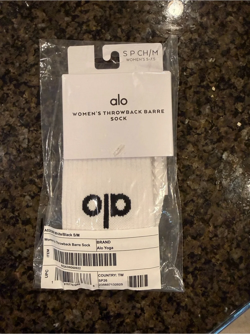 Alo yoga women’s throwback barre Socks, S/M - Picture 2 of 3